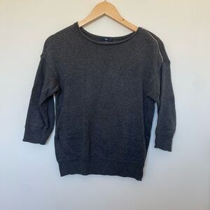 Gap Gray Zip Shoulder Sweater Size Small